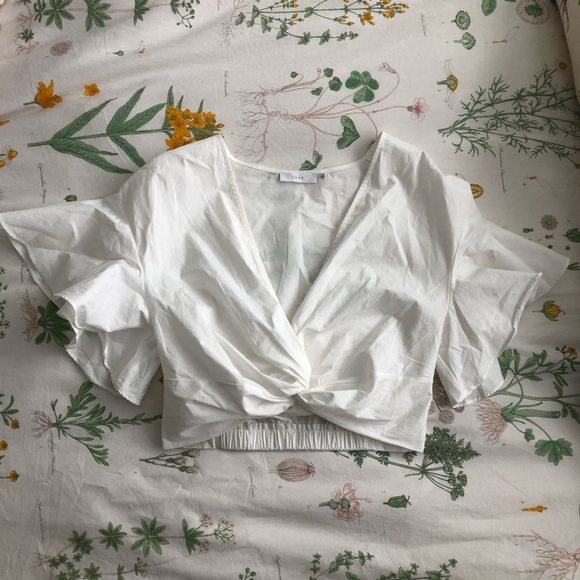 Ruffle puff sleeve white crop top blouse - Picture 2 of 4